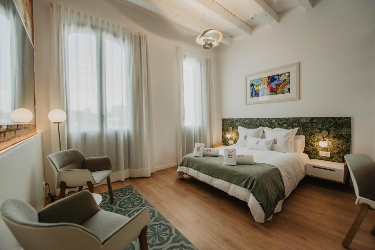 Petit Luxe Volta Bed & Breakfast Terrassa Exterior photo